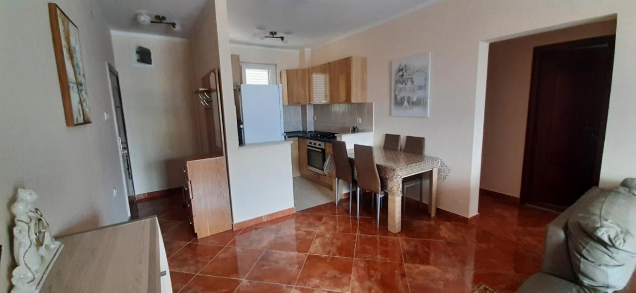 Apartmants Alexander Apartment Котор Екстериор снимка