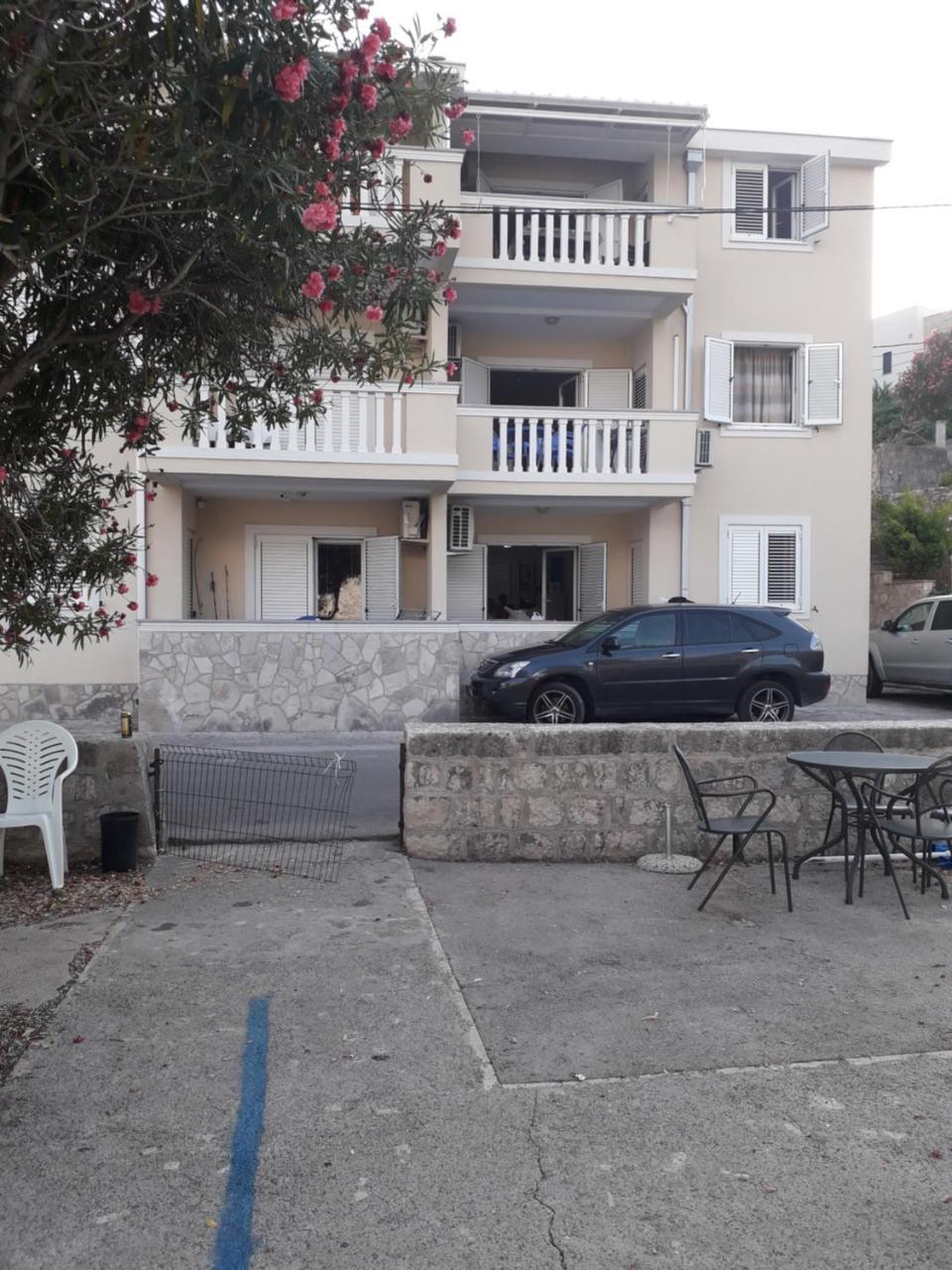 Apartmants Alexander Apartment Котор Екстериор снимка